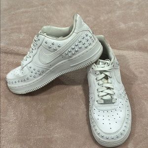 Women’s size 6.5, white/ silver air force ones